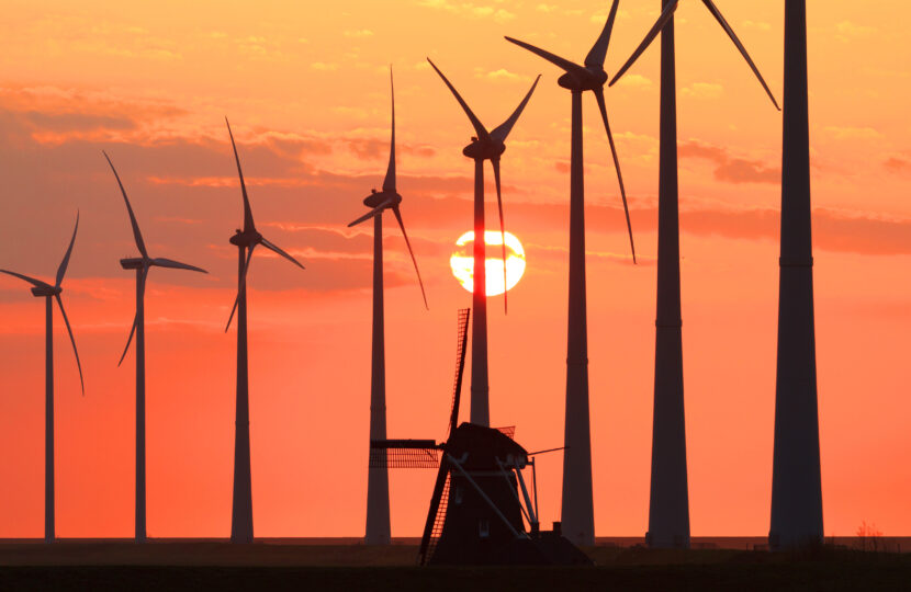 Oude en nieuwe windmolens - high_rgb_5801