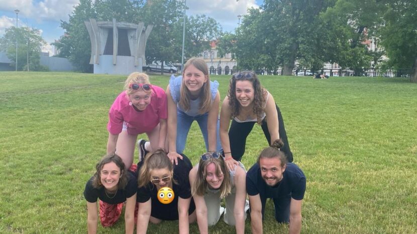 dfec86ae-b500-40e1-8a8c-236e9b7e49d8