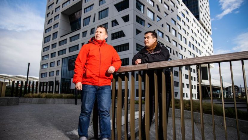 Deze twee Oekraïners werken vanuit Utrecht aan de wederopbouw van het verwoeste Marioepol