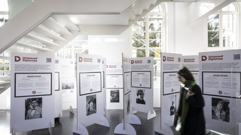 Verhalen van omgekomen Oekraïense studenten te lezen tijdens tentoonstelling bij Universiteit Utrecht