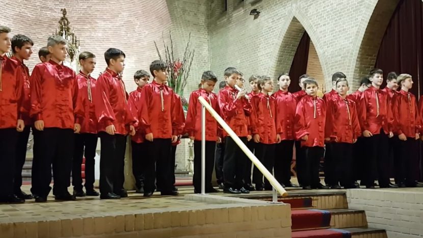 Eerder dit jaar stond dit Oekraïense kinderkoor nog op het podium met de Stones, nu treden ze op in Utrecht