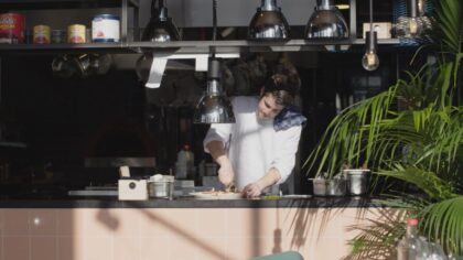 Slimme afvalbak helpt voedselverspilling tegengaan