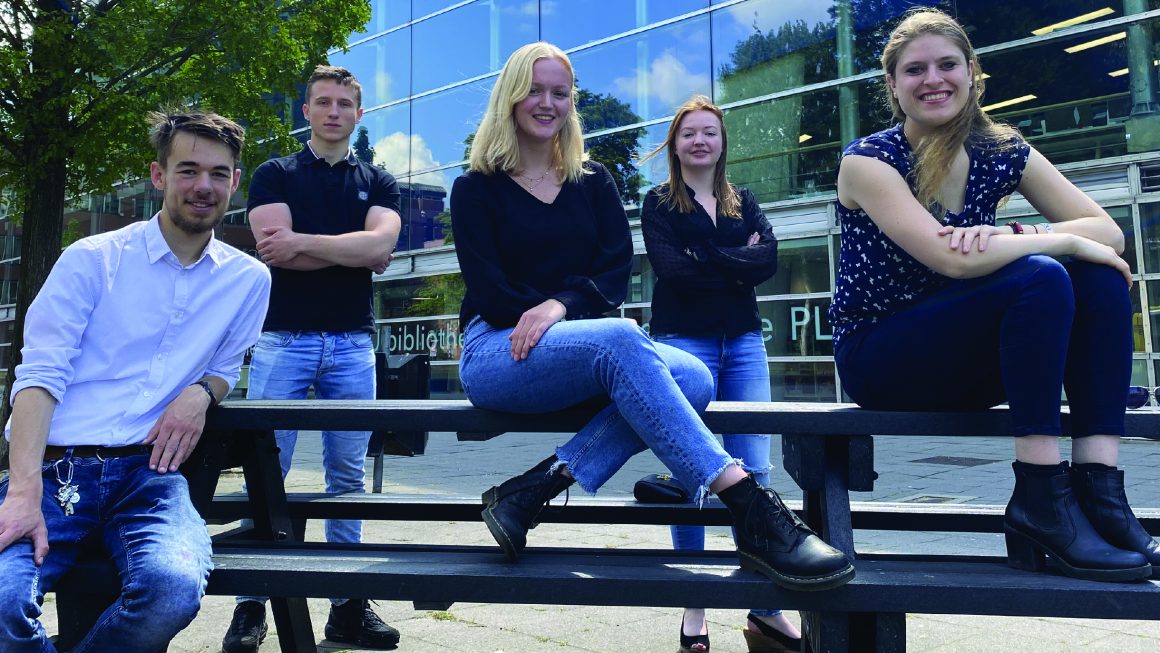 Essay onderwerpen hrm 02 picture